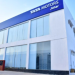 Tata Motors Falls 5% as JLR Warns of Weak FY26 Profits