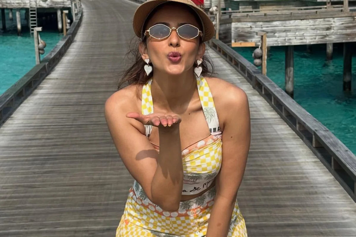 Rakul Preet Singh’s Maldives Holiday Shows Stunning Beach Fashion